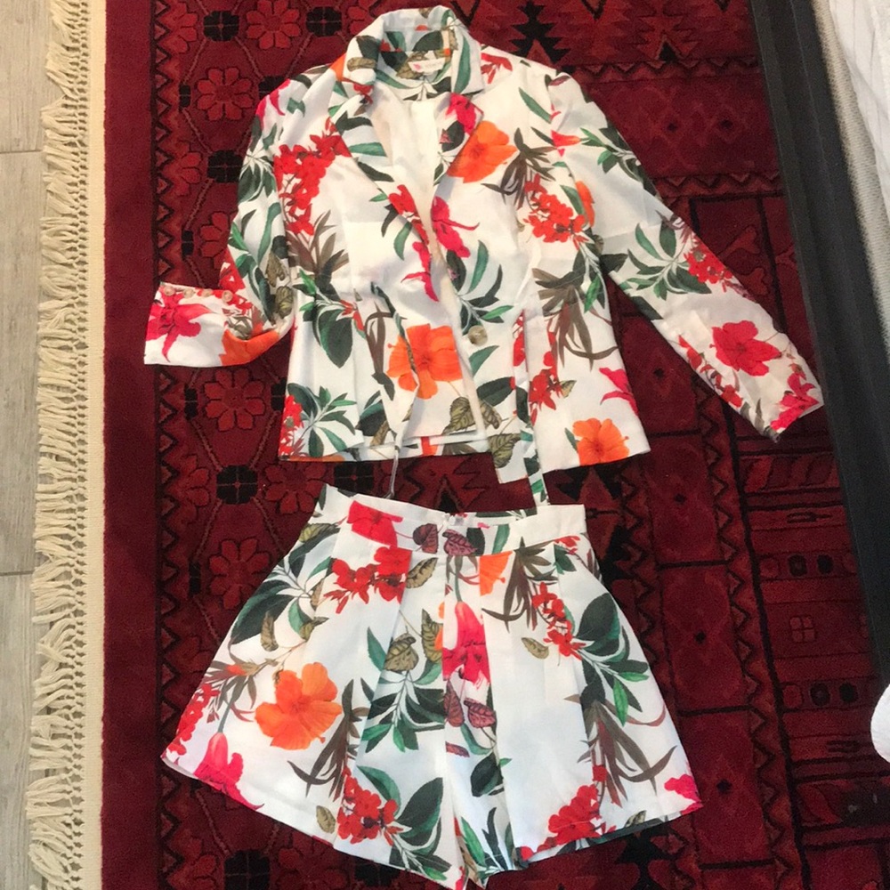 White floral blazer and shorts set